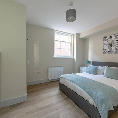 Hereford City Centre - Apartment 4, Isabella House - Modern Apartment In The Heart Of The City - Sleeps 4 Guests - Hosted By Rentmyhouse هيريفورد المظهر الخارجي الصورة