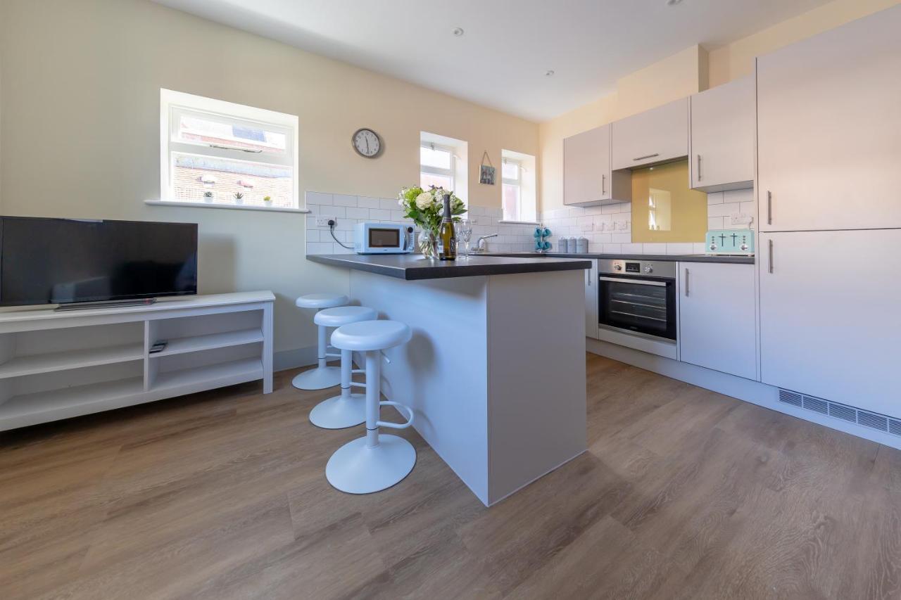 Hereford City Centre - Apartment 4, Isabella House - Modern Apartment In The Heart Of The City - Sleeps 4 Guests - Hosted By Rentmyhouse هيريفورد المظهر الخارجي الصورة