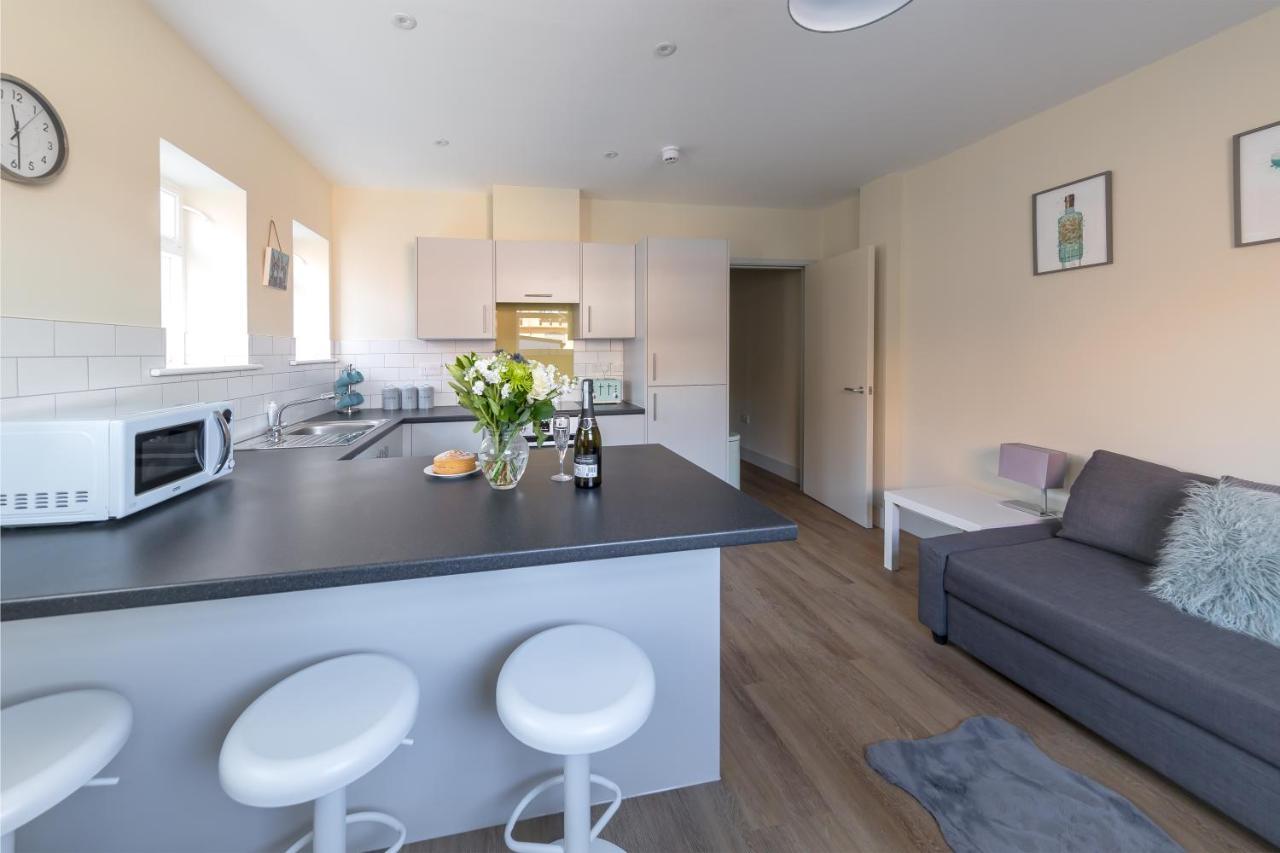 Hereford City Centre - Apartment 4, Isabella House - Modern Apartment In The Heart Of The City - Sleeps 4 Guests - Hosted By Rentmyhouse هيريفورد المظهر الخارجي الصورة